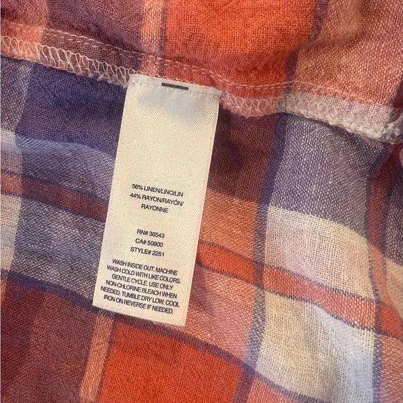 Izod Women’s Large Salmon Purple White Plaid Linen Blend Button Up Shirt - Picture 3 of 7